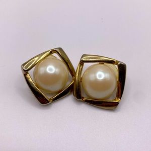 Gold & Pearl Earrings